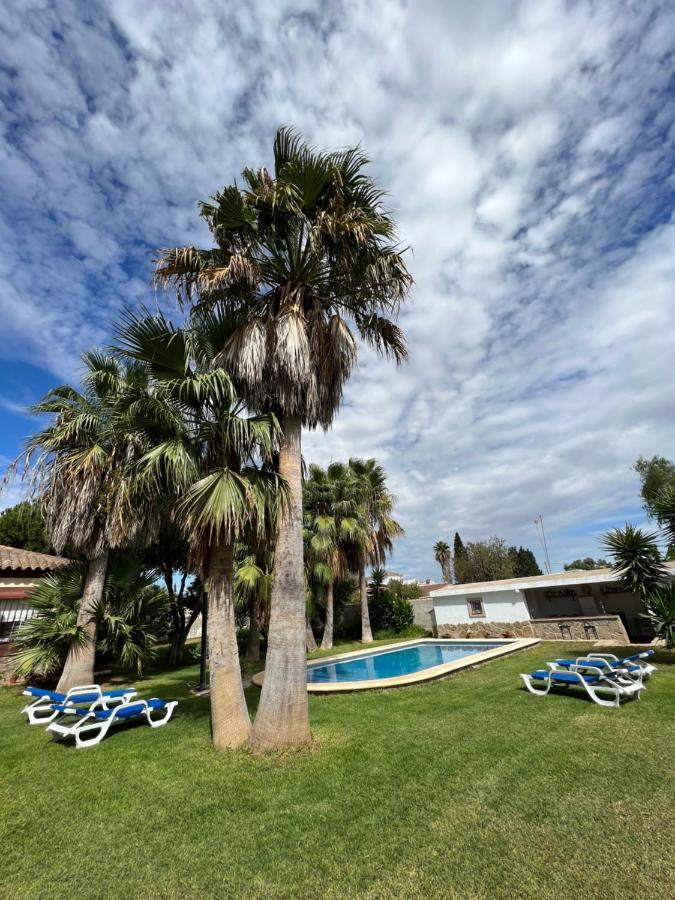 Chalet En La Barrosa, Piscina+Bbq+Grifo De Cerveza Chiclana de la Frontera Eksteriør billede